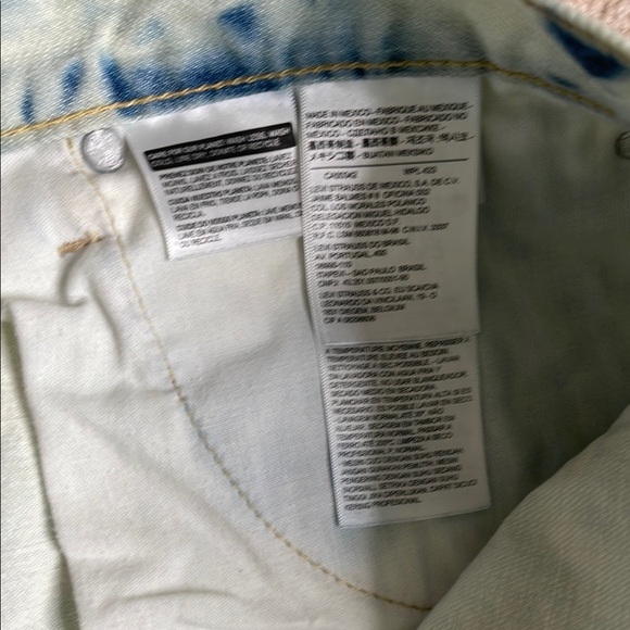 Levi's Blue and White Relaxed Tie-Dye Jeans (46x32) - Picture 4 of 4